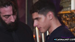Holy man Scott Carter hard fucks Bastian Karim
