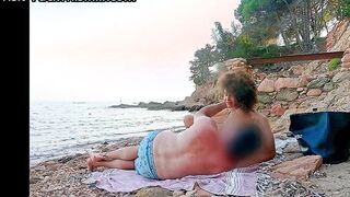 BEACH FUCK INFIDELITY WEEKEND： I fuck the slut wife on the beach
