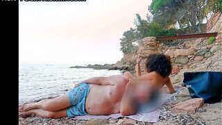 BEACH FUCK INFIDELITY WEEKEND： I fuck the slut wife on the beach