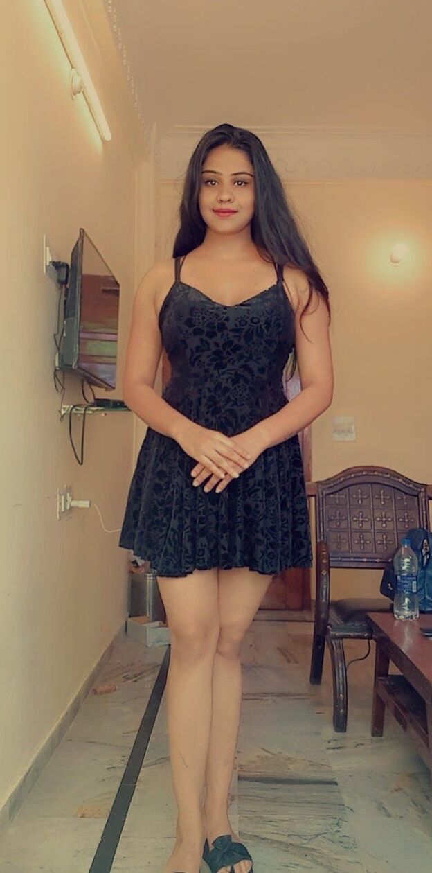 Call Girls In Rohini Sector- 18 Escort Service Delhi (9873322352) Delhi NCR