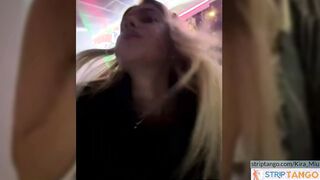Kira_Miu Sex chatroom at stripTango