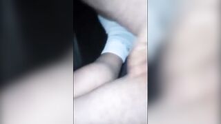 Je me fais sucer par un mec black en voiture