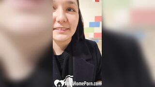 Adorable Hot blows me off before fucking