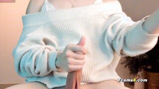 Ash blonde trap wanks her babecock