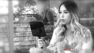 It's Lovve Vibing Her Freaky Clitoris During A Rough Twat Fucking!