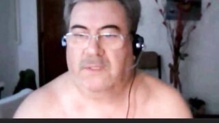 Mature Argentinian Bear Wanks and Cums