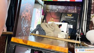 dirtypub Passionate display at stripTango