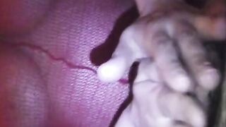 Schmutzige deutsche Ehefrau leckt Sissy-CDs Arsch in Nylon-Heels