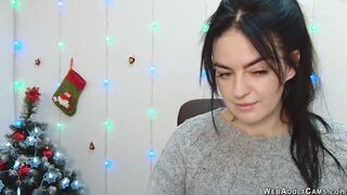 Brunette amateur babe chatting on webcam solo show