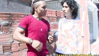 Loirinha gostosa do rabão fudendo com o negão dotado