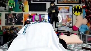 Camgirl Splits Like a Frog. Cumming Hard!