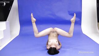 Upside down spreads and acrobatics from Galina Markova
