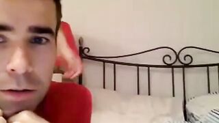 Namorada brasileira mostra os seios na webcam
