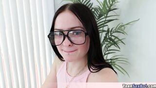 Geeky stepsis agreed to have a free pussy day with me