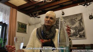 Czech Streets 113: Tour-guide from Karlstejn