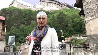 Czech Streets 113: Tour-guide from Karlstejn