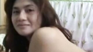 Tante Girang: Blowjob Queen from Indonesia