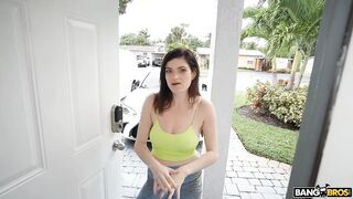 A Huge Cock For Nicole
