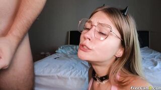 Blonde Babe Gives Boyfriend a Head and Cum in Her Mouth