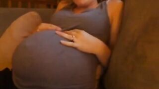 28-Week Pregnant Mom's Massage