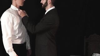 Tucker Barrett face fucking Sage Roux