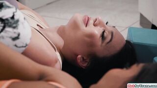 Two tgirls take dicks out to seduce guy