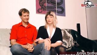 Young lovers have their first 3some at the casting