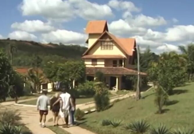 Mulata gostosa do rabão fudendo com o dotado