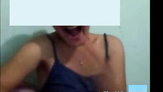 Filipina Girl Masturbates on Skype Webcam