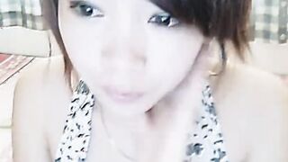 Asian Webcam Girl: Chinese Amateur Goes Online