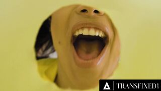 TRANSFIXED - Ariel Demure Caught Eva Maxim Blowing Jade Venus Through Shower Curtain Glory Hole
