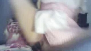 Blonde Amateur Masturbates on Webcam