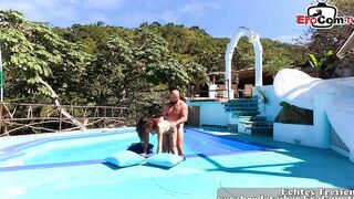 Public holiday sex with a curvy southern woman