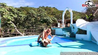 Public holiday sex with a curvy southern woman