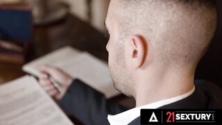 21 SEXTURY - Super Sexy Blonde Angelika Grays Offered Her Super Booty For beauty Anal Sex