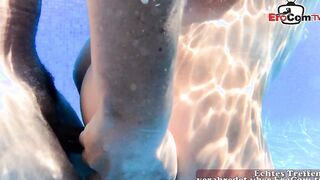 Underwater sex with slender woman Leidy de Leon