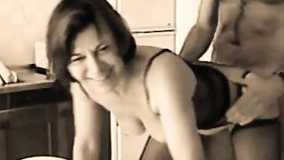La scopata in cucina con una milf italiana