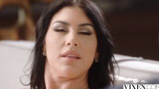 VIXEN Cheating Queenie gets creampied by ex boyfriend