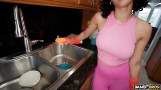 Lina Loves Cleaning Dick