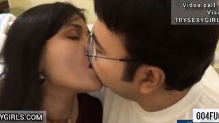 Indian Bengali New Married Couple went for honeymoon See what happened after that Ful