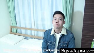 Gay Japanese man jerked off by tricky degenerate