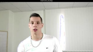 Flexing Muscle Worship Massage Peter Lipnik