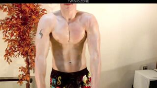 Exclusive Casting Flexing Brian Owen