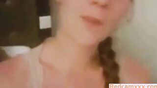 Redhead Teen Show Her Body On Periscope