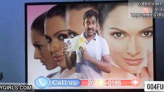 Koi Nahi Tha Ghar Par Akeli Dekh Padosi Ne Chut Choudai Ki