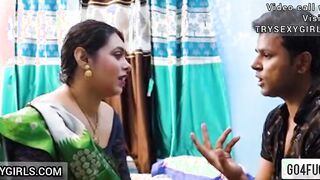 Akeli Hot Bhabhi Ko Water Mangne Ke Bahane Chod Diya ladke ne
