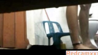 Egyptian Mom Washing Her Pussy