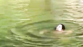 Taty Morena gostosa do rabão fudendo com o dois dotados