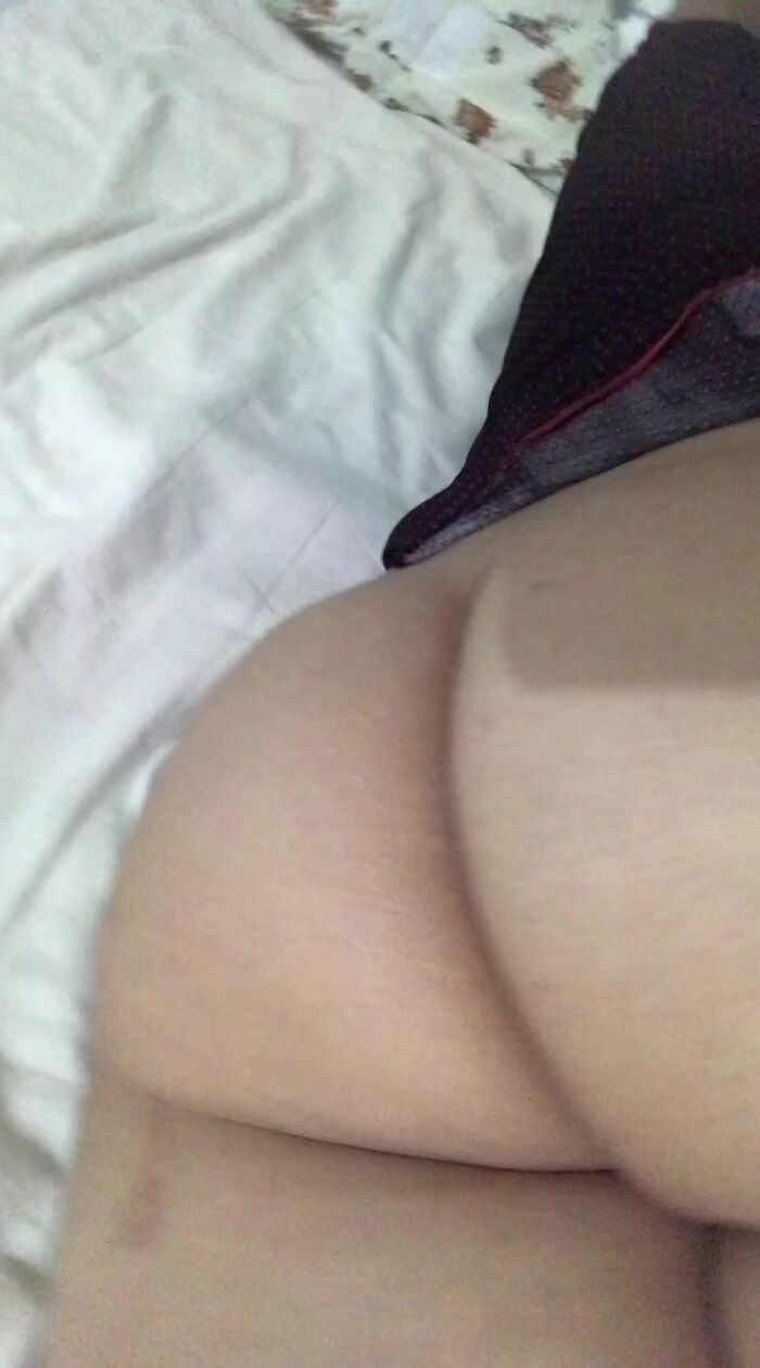Gostosa mostrando a bunda