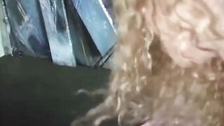 Loirinha gostosa do rabão fudendo com o negão dotado